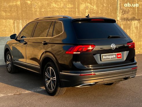 Volkswagen Tiguan 2019 черный - фото 25