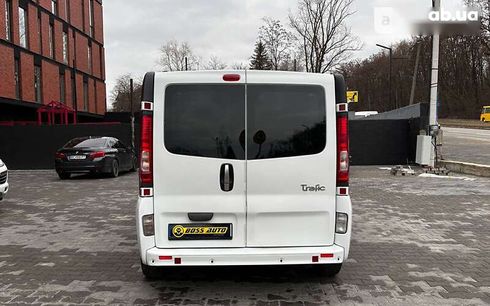 Renault Trafic 2011 - фото 5