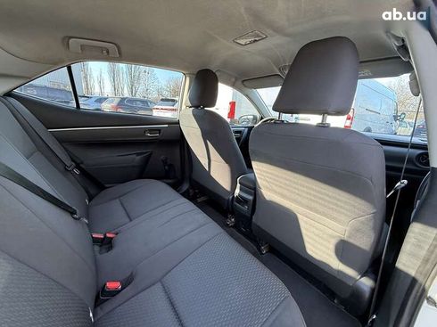 Toyota Corolla 2017 - фото 26