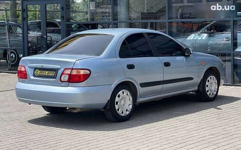 Nissan Almera 2004 - фото 6