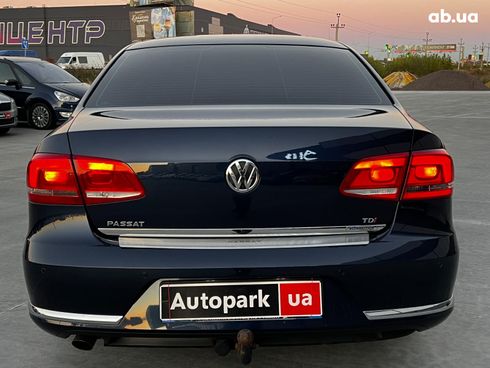 Volkswagen passat b7 2014 синий - фото 10