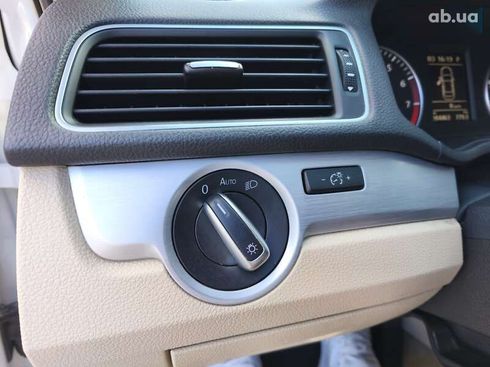 Volkswagen Passat 2012 - фото 19