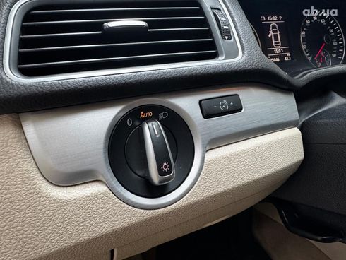 Volkswagen Passat 2012 белый - фото 12