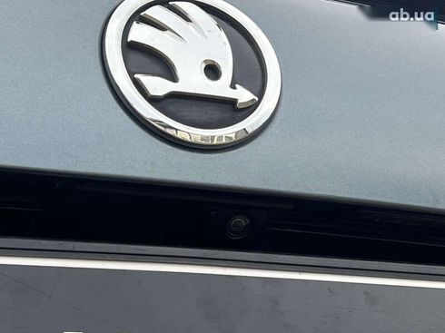 Skoda Octavia 2019 - фото 19