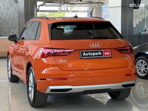 Audi Q3 2023 оранжевый - фото 8