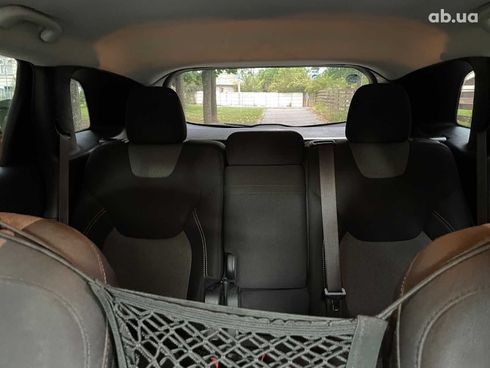 Jeep Cherokee 2014 белый - фото 20