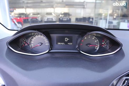 Peugeot 308 2015 - фото 17
