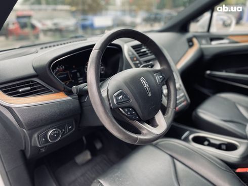 Lincoln MKC 2017 - фото 13