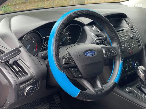 Ford Focus 2015 красный - фото 14