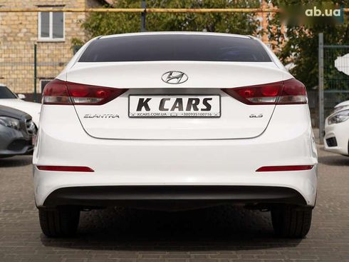 Hyundai Elantra 2018 - фото 7