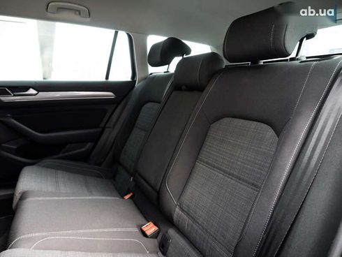 Volkswagen Passat 2022 - фото 12