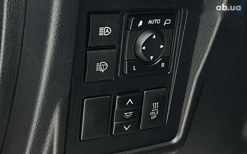 Toyota Land Cruiser Prado 2020 - фото 17