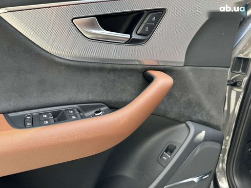 Audi Q7 2020 - фото 27