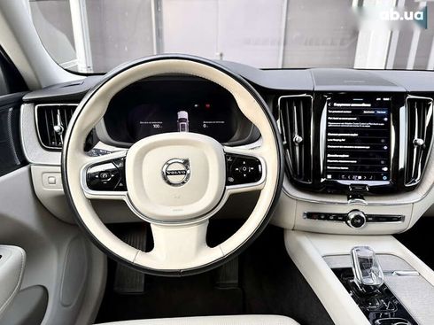 Volvo XC60 2021 - фото 29