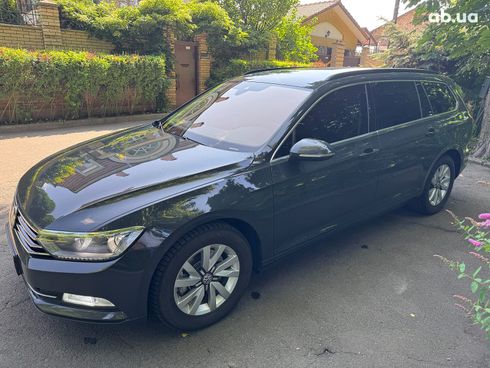 Volkswagen Passat 2019 серый - фото 9