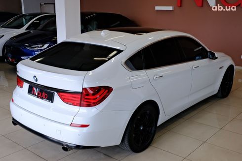 BMW 5 серия 2012 белый - фото 5