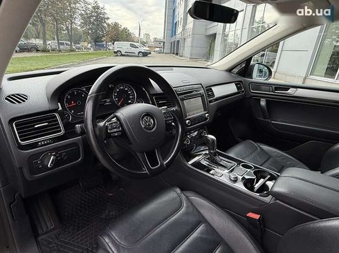 Volkswagen Touareg 2017 - фото 15