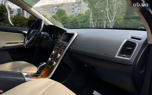 Volvo XC60 2017 - фото 10