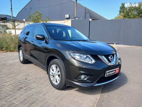 Nissan X-Trail 2016 зеленый - фото 3