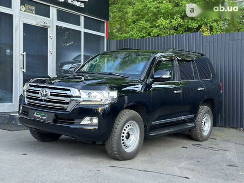 Toyota Land Cruiser 2017 - фото 6