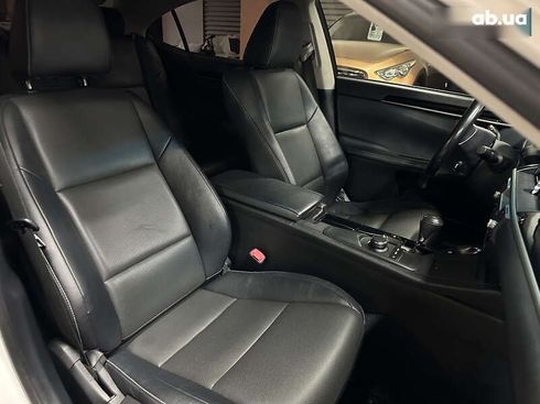 Lexus ES 2015 - фото 12
