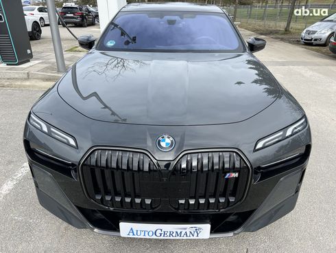 BMW i7 2024 - фото 21