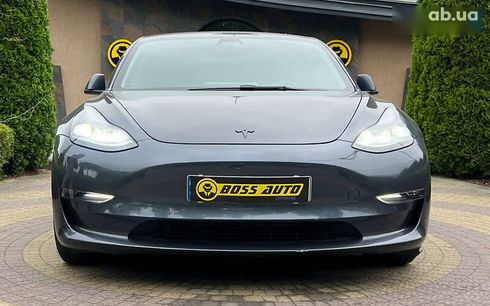 Tesla Model 3 2021 - фото 2