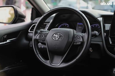 Toyota Camry 2020 - фото 14