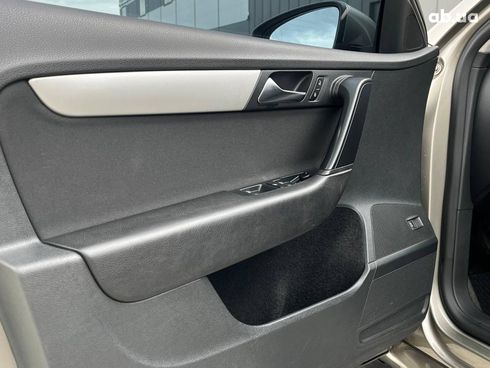 Volkswagen passat b7 2013 серый - фото 9