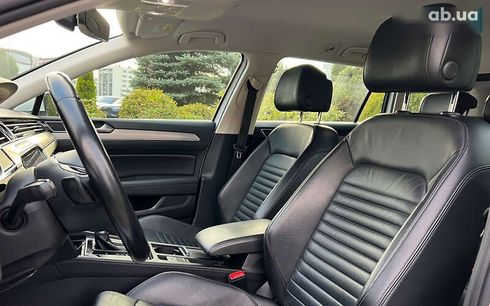 Volkswagen Passat 2018 - фото 9