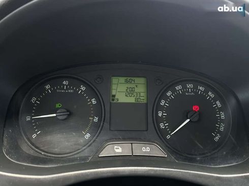 Skoda Fabia 2014 - фото 14