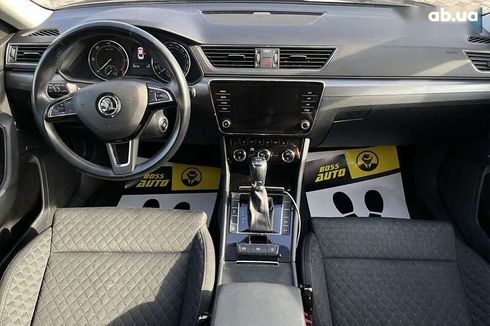 Skoda Superb 2019 - фото 9