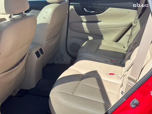 Nissan Rogue 2017 красный - фото 19