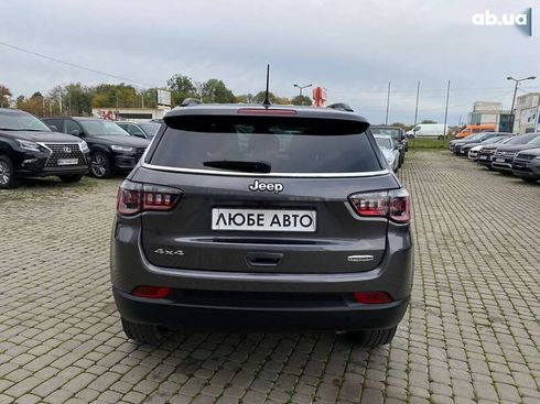 Jeep Compass 2022 - фото 8