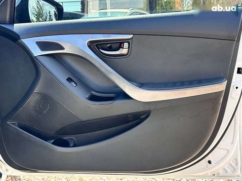 Hyundai Elantra 2013 - фото 29