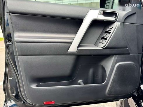 Toyota Land Cruiser Prado 2021 - фото 25