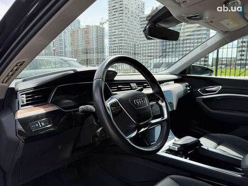 Audi E-Tron 2020 - фото 17
