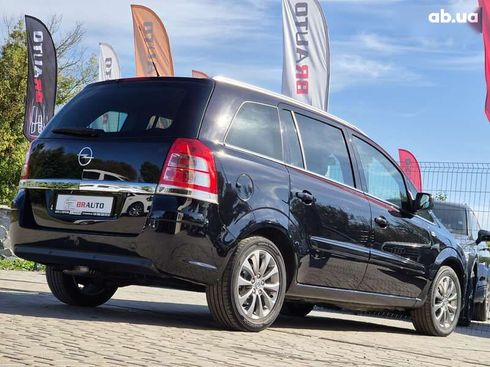 Opel Zafira 2010 - фото 15