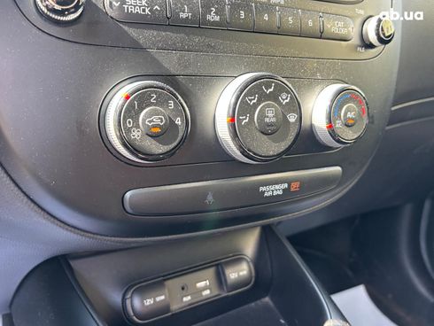 Kia Soul 2015 белый - фото 21