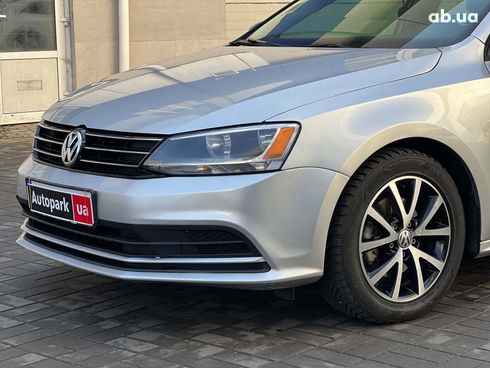 Volkswagen Jetta 2015 серый - фото 2