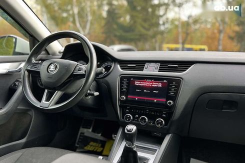 Skoda Octavia 2019 - фото 21