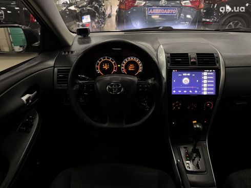 Toyota Corolla 2012 серый - фото 10