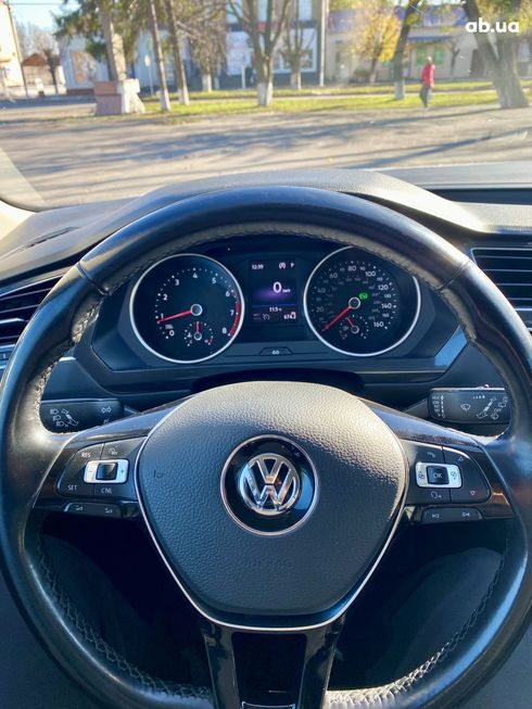 Volkswagen Tiguan Allspace 2018 белый - фото 14