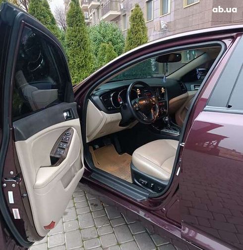 Kia Optima 2012 вишневый - фото 12