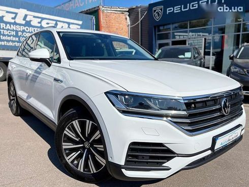 Volkswagen Touareg 2020 - фото 3