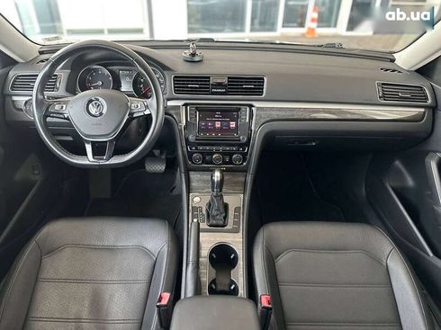 Volkswagen Passat 2018 - фото 20
