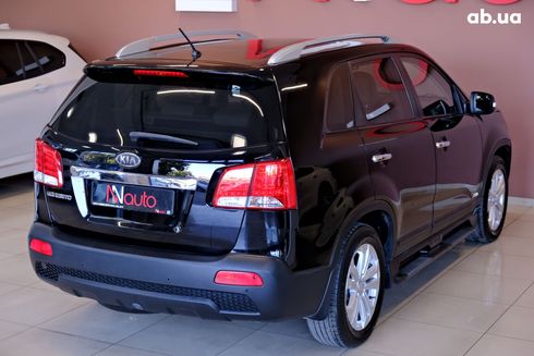 Kia Sorento 2011 черный - фото 5