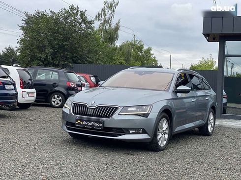 Skoda Superb 2016 - фото 12