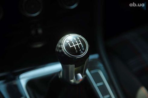 Volkswagen Golf GTI 2019 - фото 18