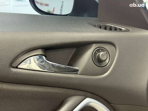 Opel Zafira 2015 - фото 23
